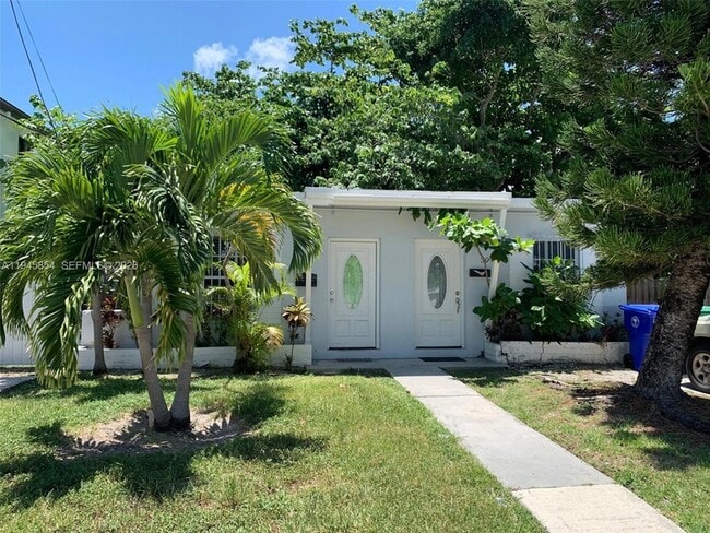 3032 New York St, Unit 3032 in Miami, FL - Foto de edificio - Building Photo