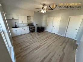 86 Kilburn St in Fall River, MA - Building Photo