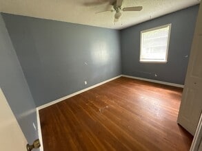 1054 Deryll St in Jackson, MS - Building Photo - Building Photo