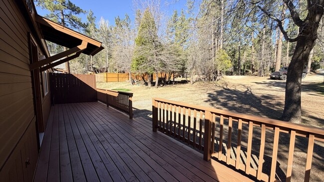 25679 Alderwood St in Idyllwild, CA - Building Photo - Building Photo