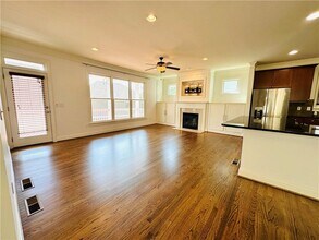 1678 Carr Cir NW in Atlanta, GA - Building Photo - Building Photo