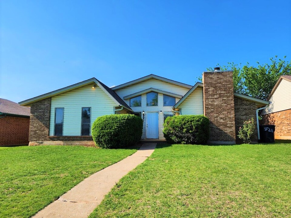 521 NW 140th St in Edmond, OK - Building Photo