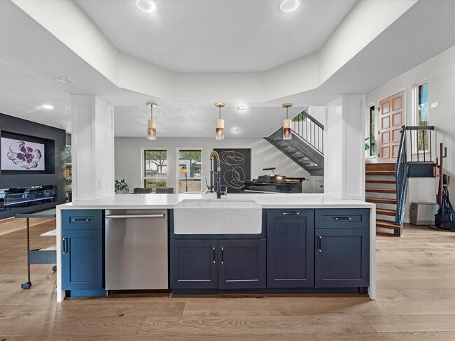 property at 5041 Nina Lee Ln