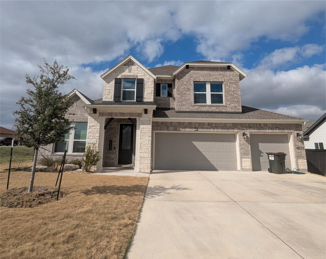 1032 Ray Berglund Blvd in Round Rock, TX - Building Photo - Building Photo