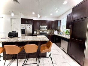 2900 Cascada Isle Way in Hollywood, FL - Building Photo - Building Photo