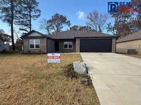 1505 Parsifal Ln in Conway, AR - Building Photo