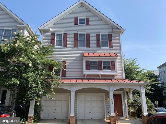 property at 698 Heathwalk Mews