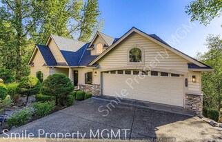 2436 NW Benson Ln in Portland, OR - Building Photo