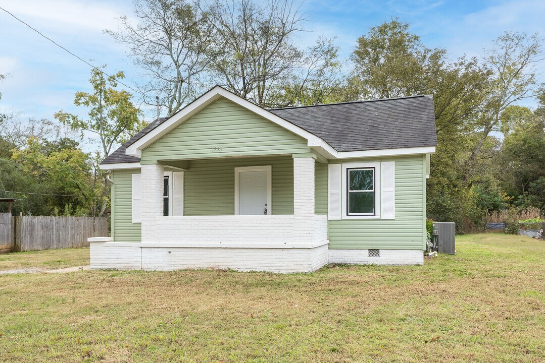 1223 2nd St SW in Decatur, AL - Building Photo