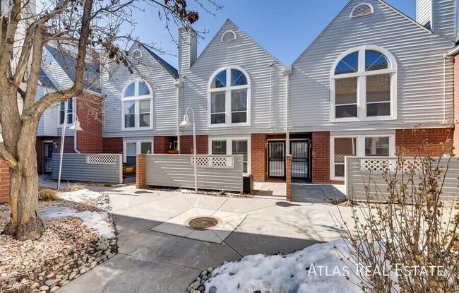 property at 1025 Jasmine St
