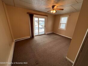 224 Lincoln St in Dickson City, PA - Building Photo - Building Photo