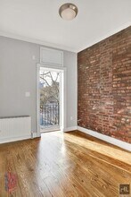 East 1st Street in New York, NY - Building Photo - Building Photo