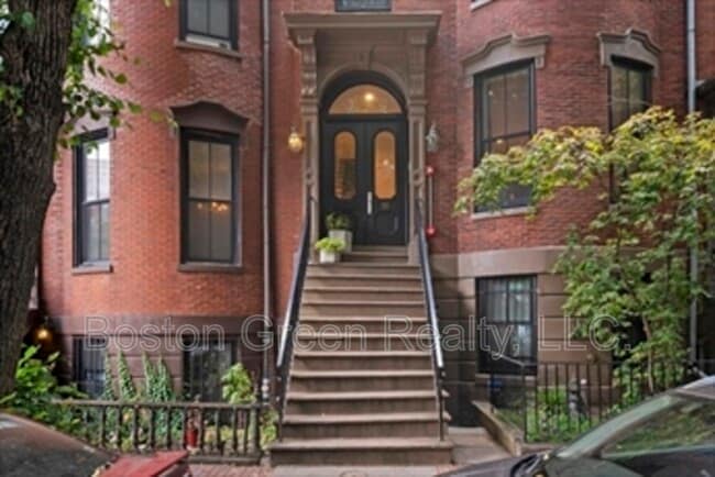 property at 55 E Springfield St