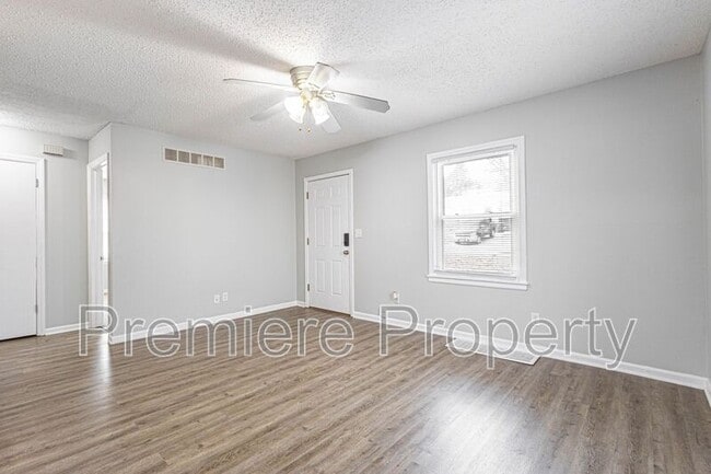 3025 S Norwood Ave in Independence, MO - Building Photo - Building Photo