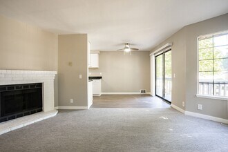 Perrin Village in Edmonds, WA - Building Photo - Building Photo