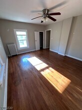 25 Gibbons Pl in Madison, NJ - Building Photo - Building Photo
