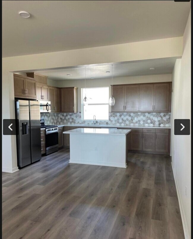 633 Winchester Dr Rentals in Oxnard, CA