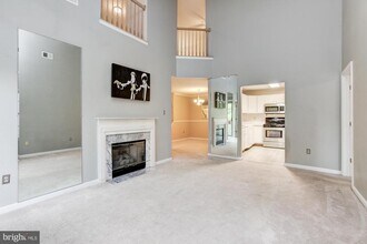 12912 Churchill Ridge Cir in Germantown, MD - Building Photo - Building Photo