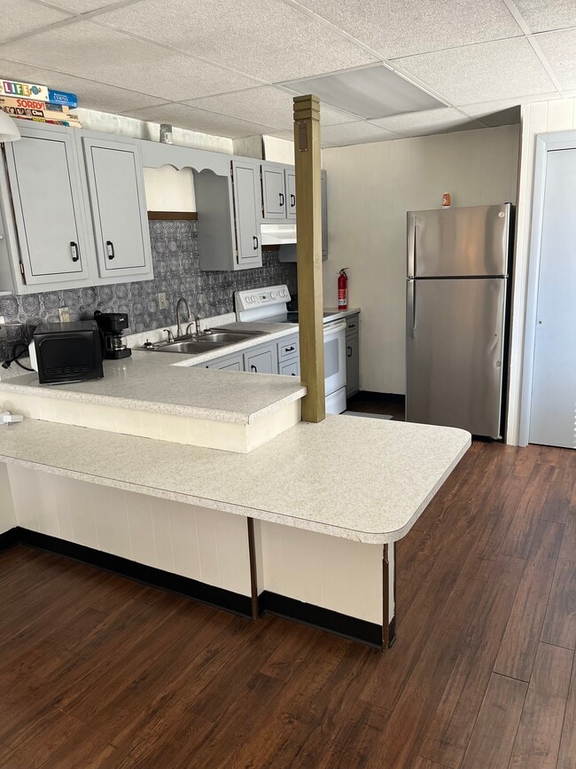 144 Hillcrest St, Unit 144