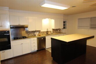 728 S Burdette Ave in Sherman, TX - Building Photo - Building Photo