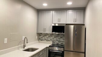 1711 Massachusetts Ave NW, Unit 231 in Washington, DC - Building Photo