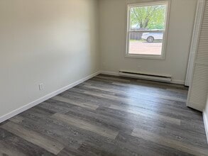 108 S 3rd Ave in Mendota, IL - Building Photo - Building Photo