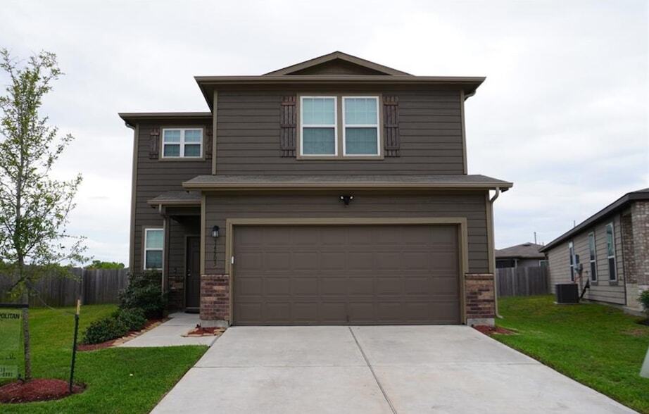 14503 Overland Pass in Houston, TX - Building Photo