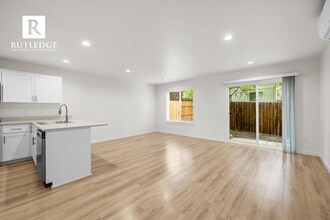 123 Bailee Way in Eagle Point, OR - Building Photo - Building Photo