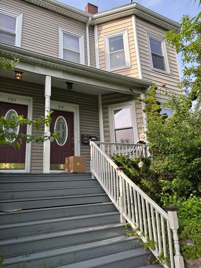 property at 99 Fellsway W