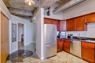 321 W 7th St, Unit 506