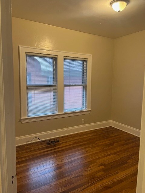 2256 Rexwood Rd, Unit 2nd Floor in Cleveland Heights, OH - Building Photo - Building Photo