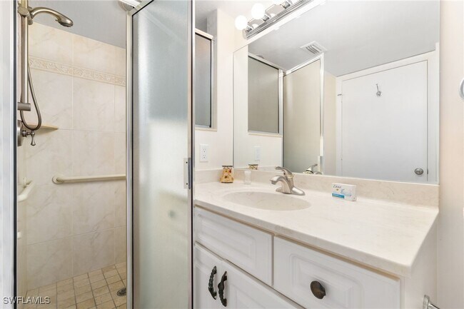 property at 425 Wildwood Ln
