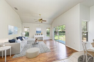 3219 58th Terrace E in Bradenton, FL - Building Photo