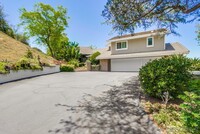 2626 Canyon in Escondido, CA - Foto de edificio - Building Photo