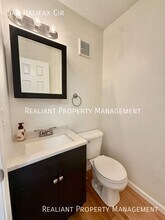 540 Halifax Cir in Cincinnati, OH - Building Photo - Building Photo