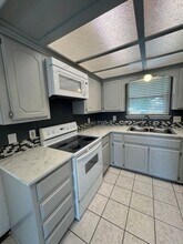 3816 Winds W Ct in Oklahoma City, OK - Building Photo - Building Photo