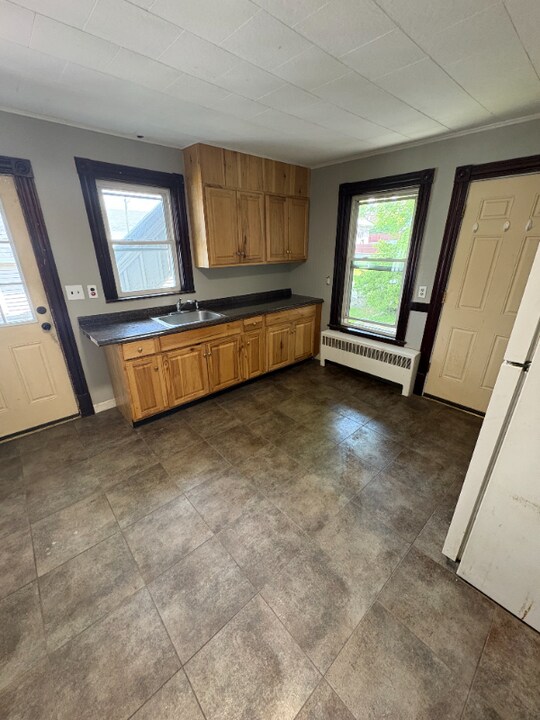 578 Rockingham St-Unit -2 in Berlin, NH - Building Photo