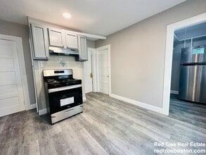 6 Mortimer Pl, Unit 1 in Somerville, MA - Foto de edificio - Building Photo