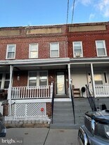 22 Dunham St in Trenton, NJ - Building Photo