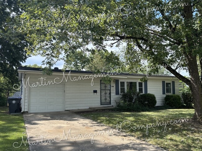 property at 2436 W 2nd St