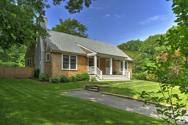 property at 156 Suffolk St