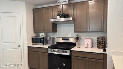 3535 Montepulciano Ln in Henderson, NV - Building Photo - Building Photo