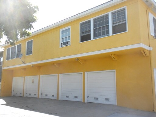 740 E Carson St in Long Beach, CA - Building Photo - Building Photo