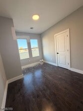 69 Brookdale Ave, Unit 3R in Newark, NJ - Building Photo - Building Photo