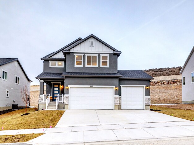 property at 586 N Hl Vw Dr