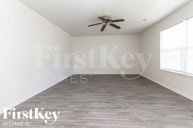 1573 Winding Creek Trail in Brownsburg, IN - Foto de edificio - Building Photo