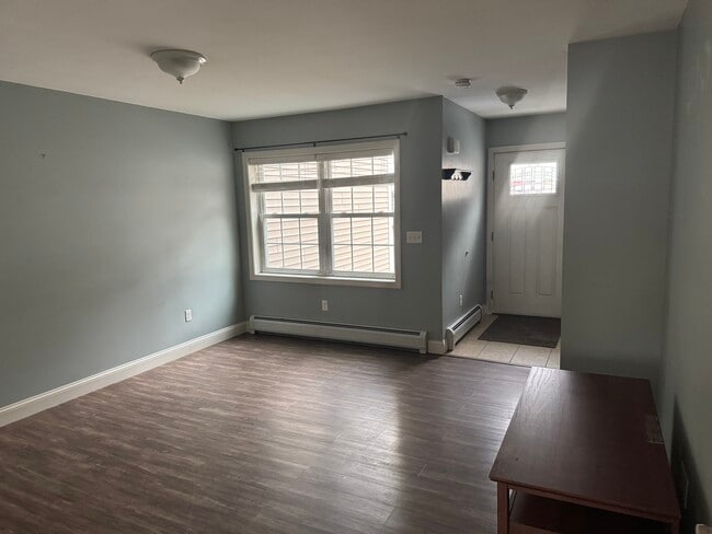 property at 7 Pleasant Woods