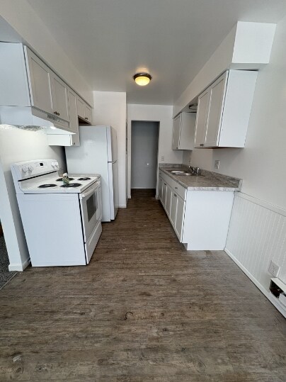 750 E Michigan Ave in Battle Creek, MI - Foto de edificio - Building Photo