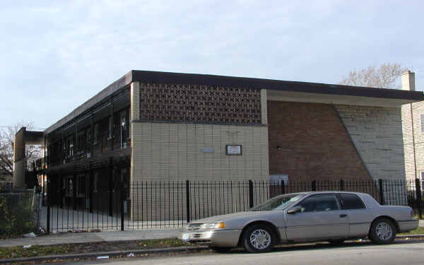 2332 S Central in Cicero, IL - Foto de edificio - Building Photo