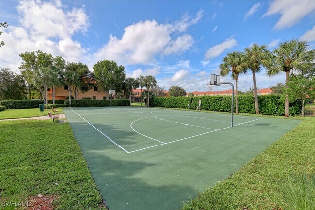 property at 15108 Summit Pl Cir